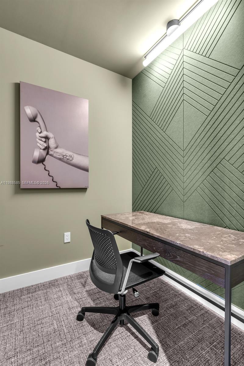 121 NE 5th St #2304 Miami, FL 33132