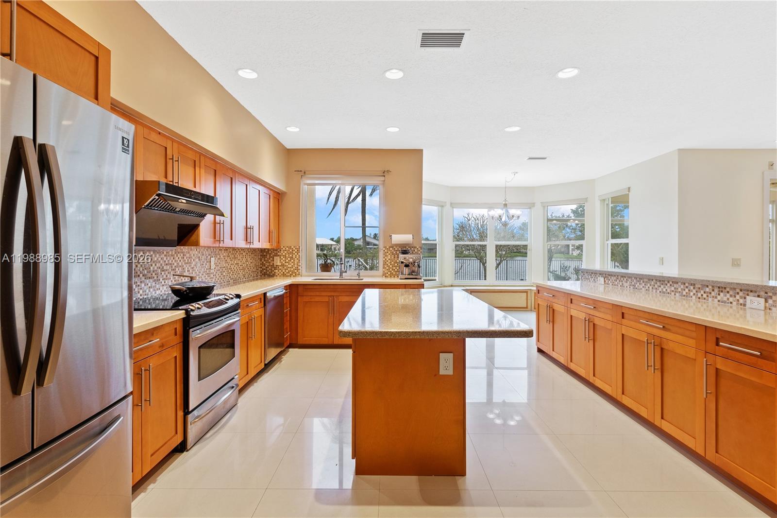 10091 NW 7th St Plantation, FL 33324