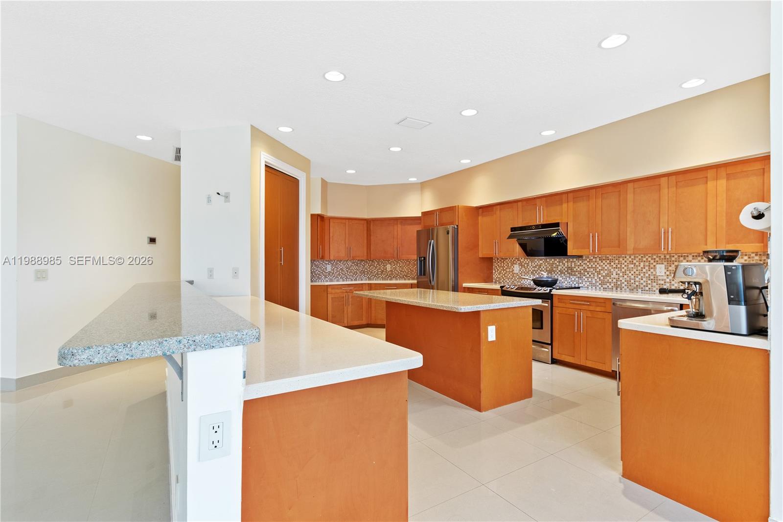 10091 NW 7th St Plantation, FL 33324