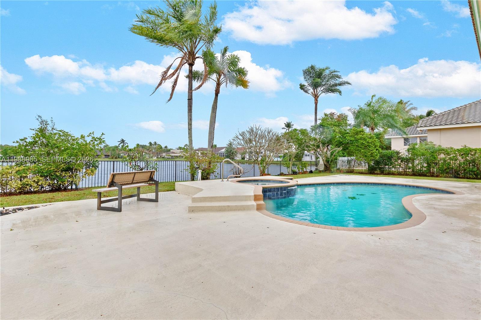 10091 NW 7th St Plantation, FL 33324