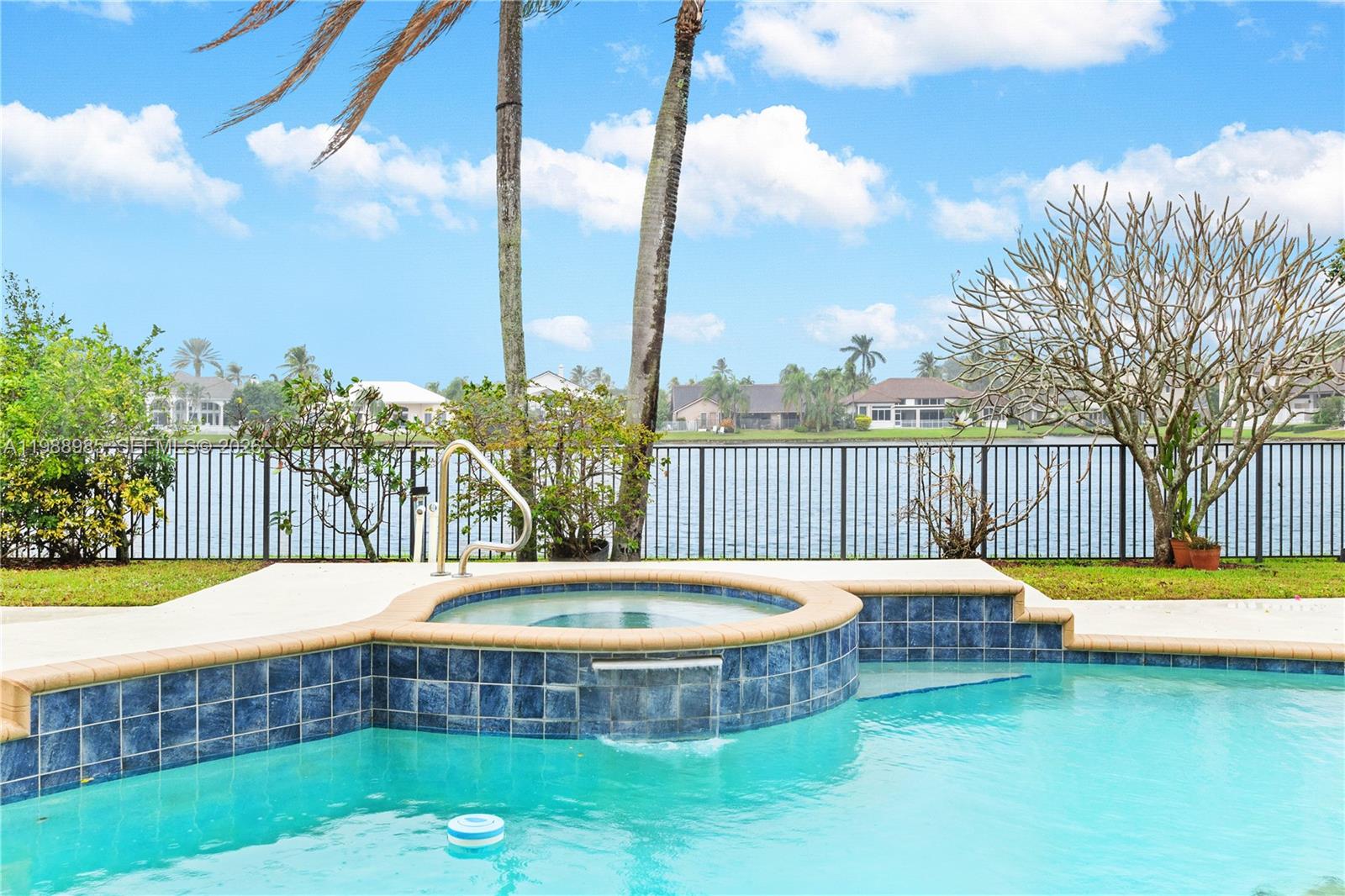 10091 NW 7th St Plantation, FL 33324