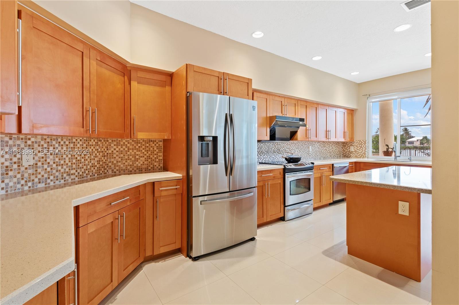 10091 NW 7th St Plantation, FL 33324