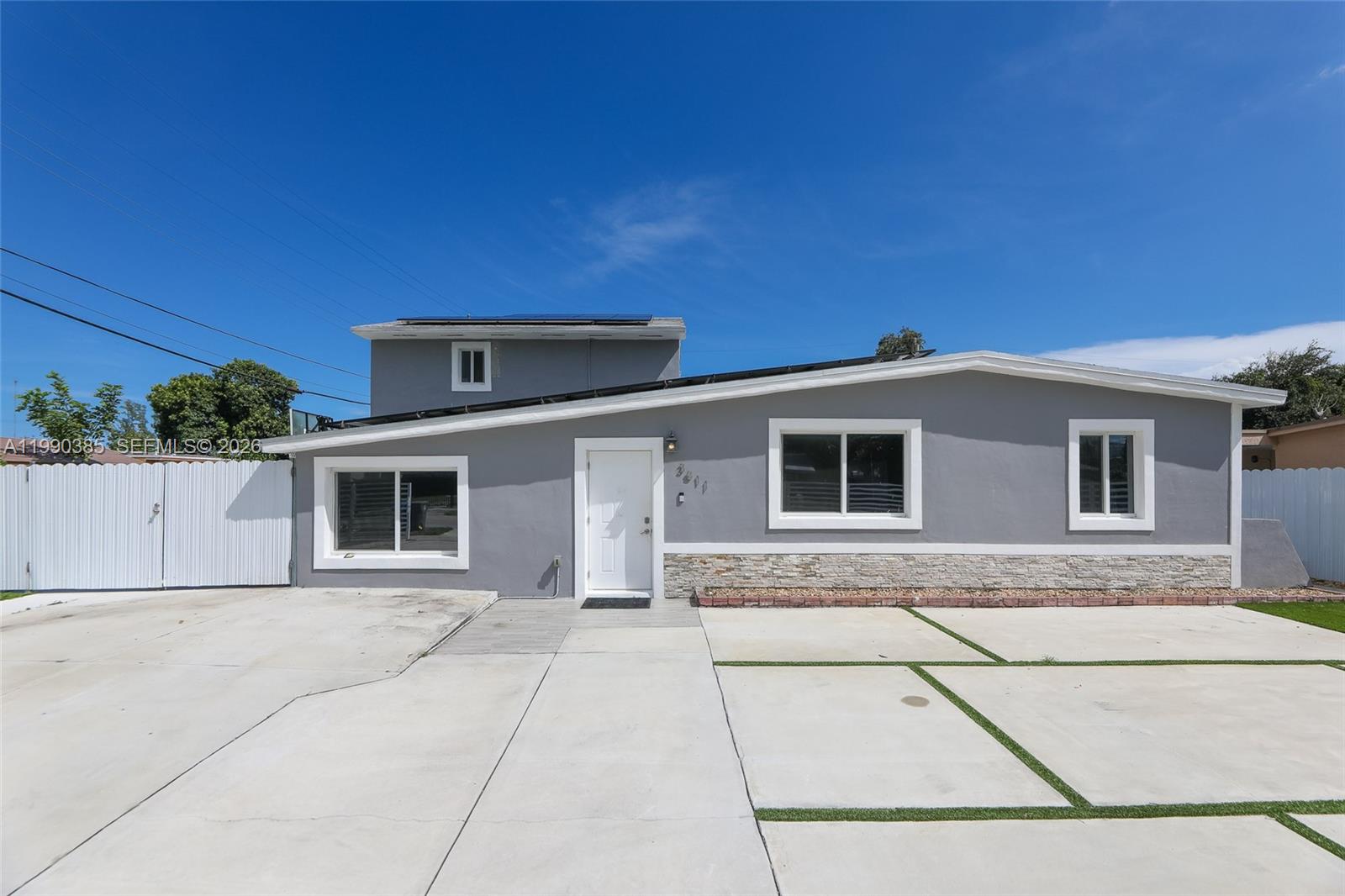 3811 SW 47th Ave West Park, FL 33023