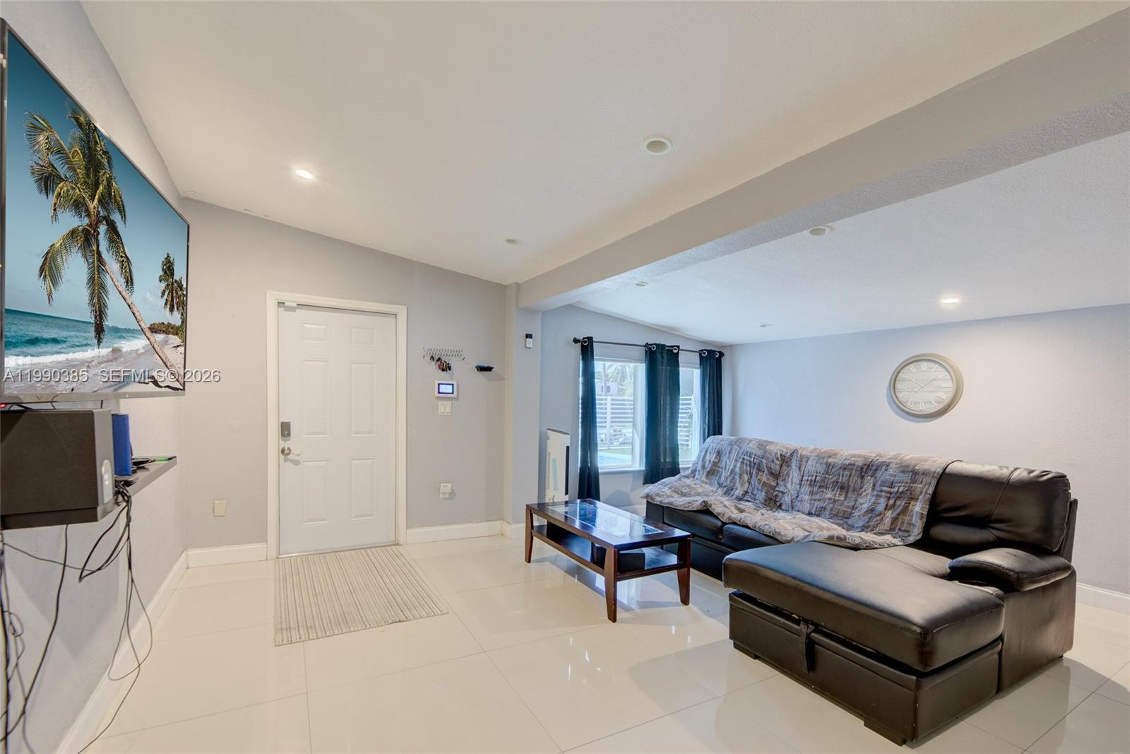 3811 SW 47th Ave West Park, FL 33023