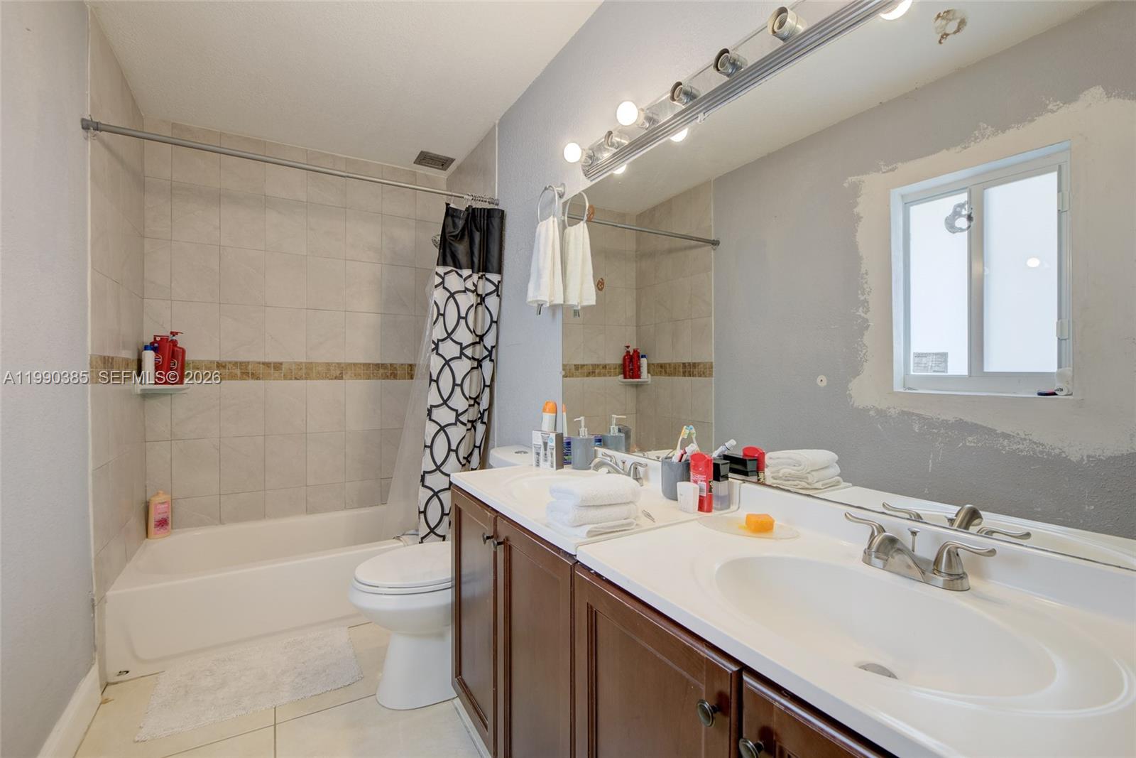 3811 SW 47th Ave West Park, FL 33023