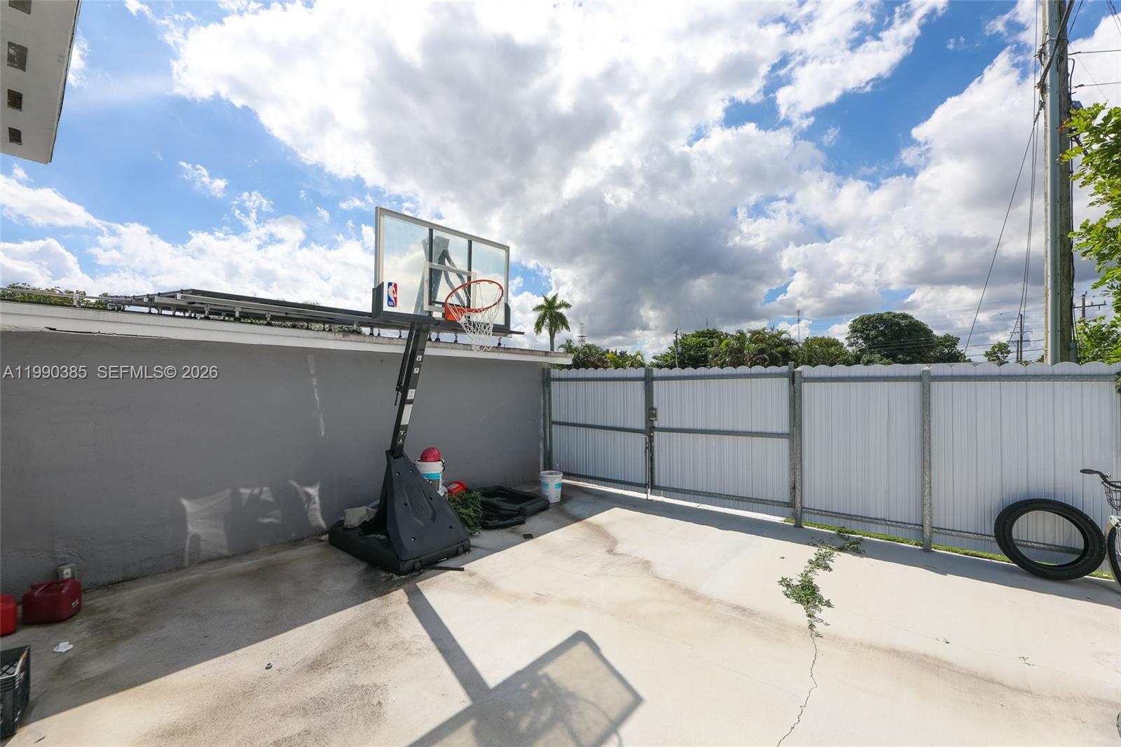 3811 SW 47th Ave West Park, FL 33023