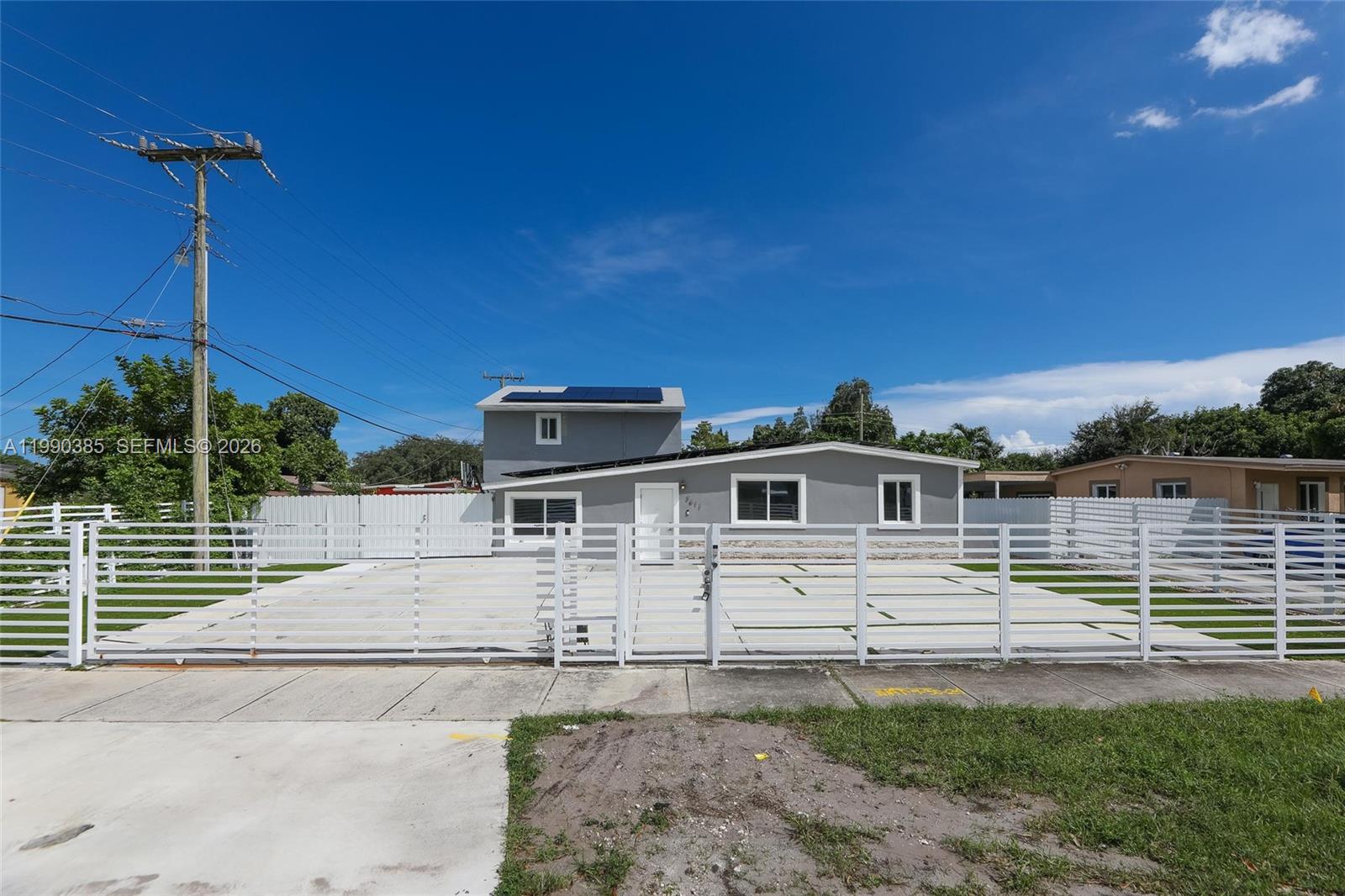 3811 SW 47th Ave West Park, FL 33023