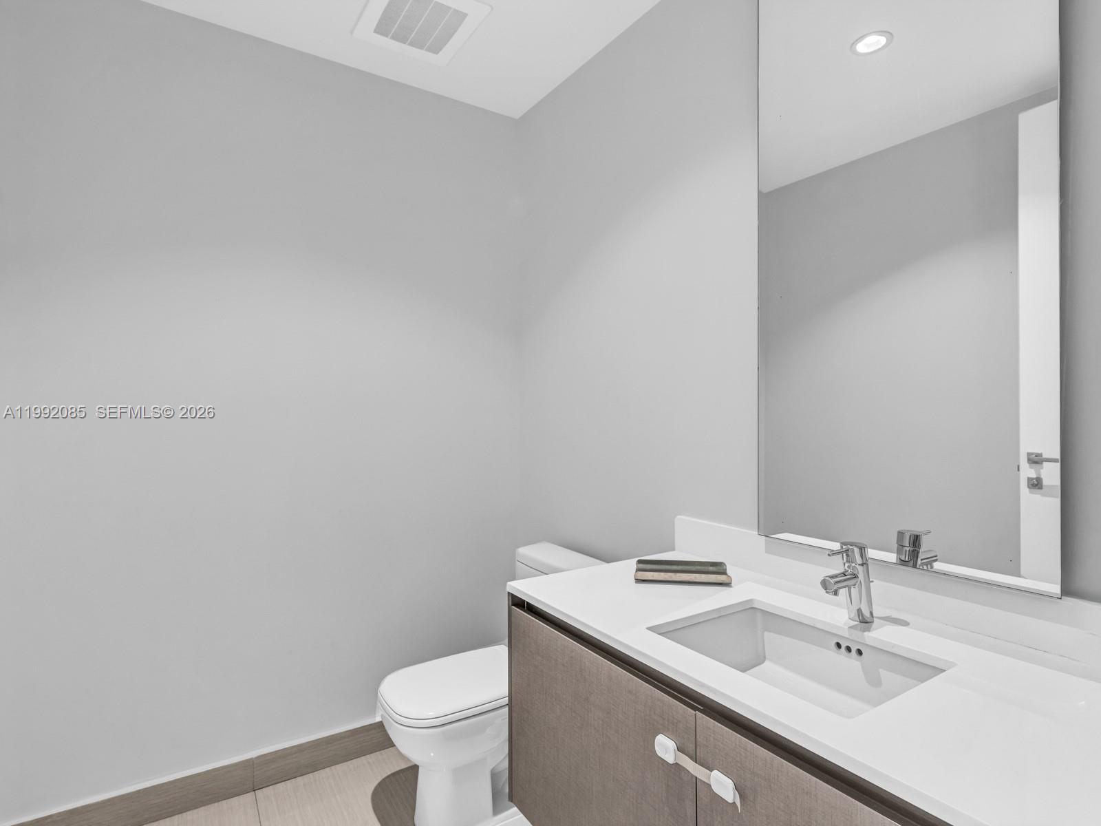 3300 NE 188th St #511 Aventura, FL 33180