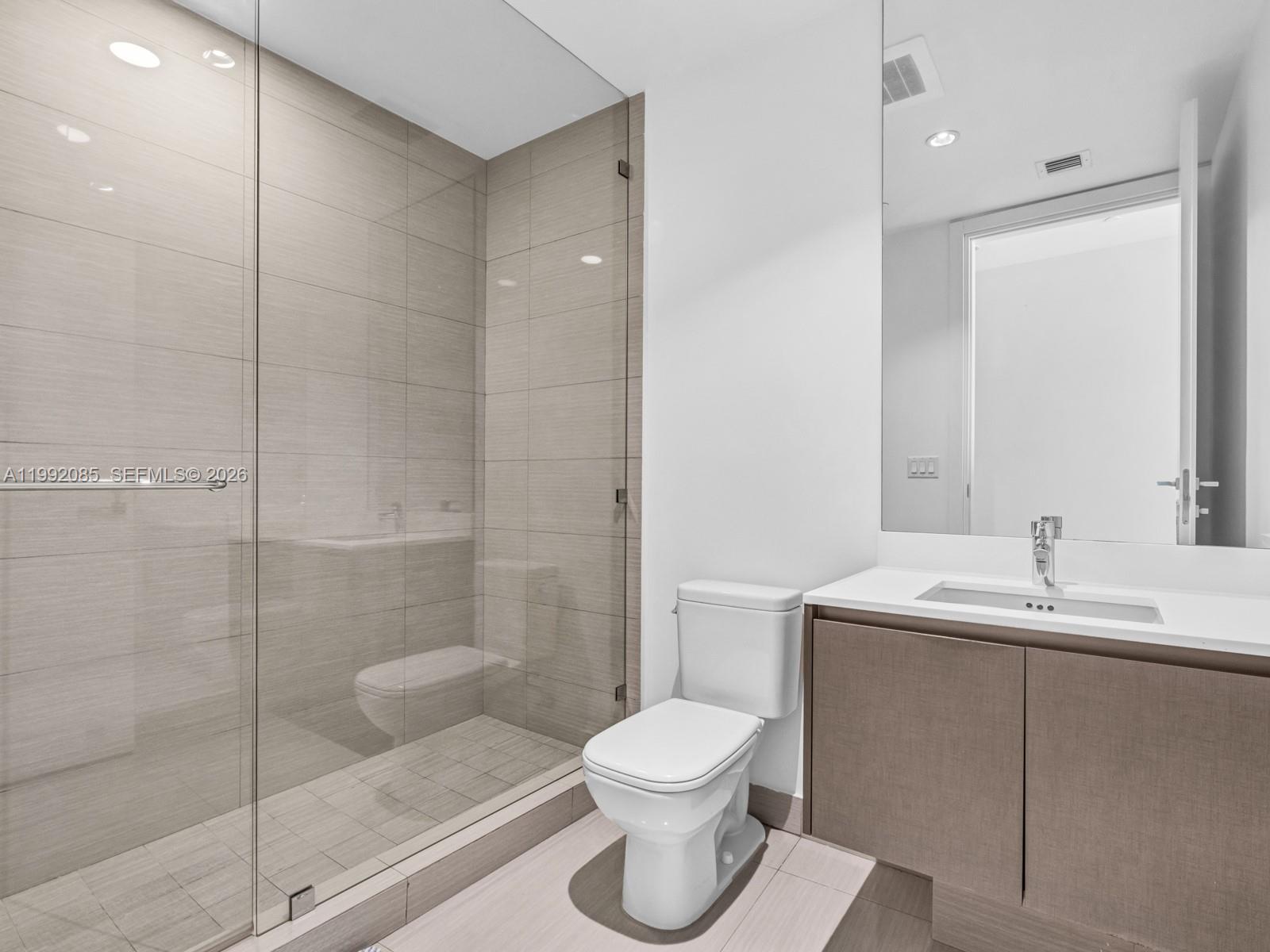 3300 NE 188th St #511 Aventura, FL 33180