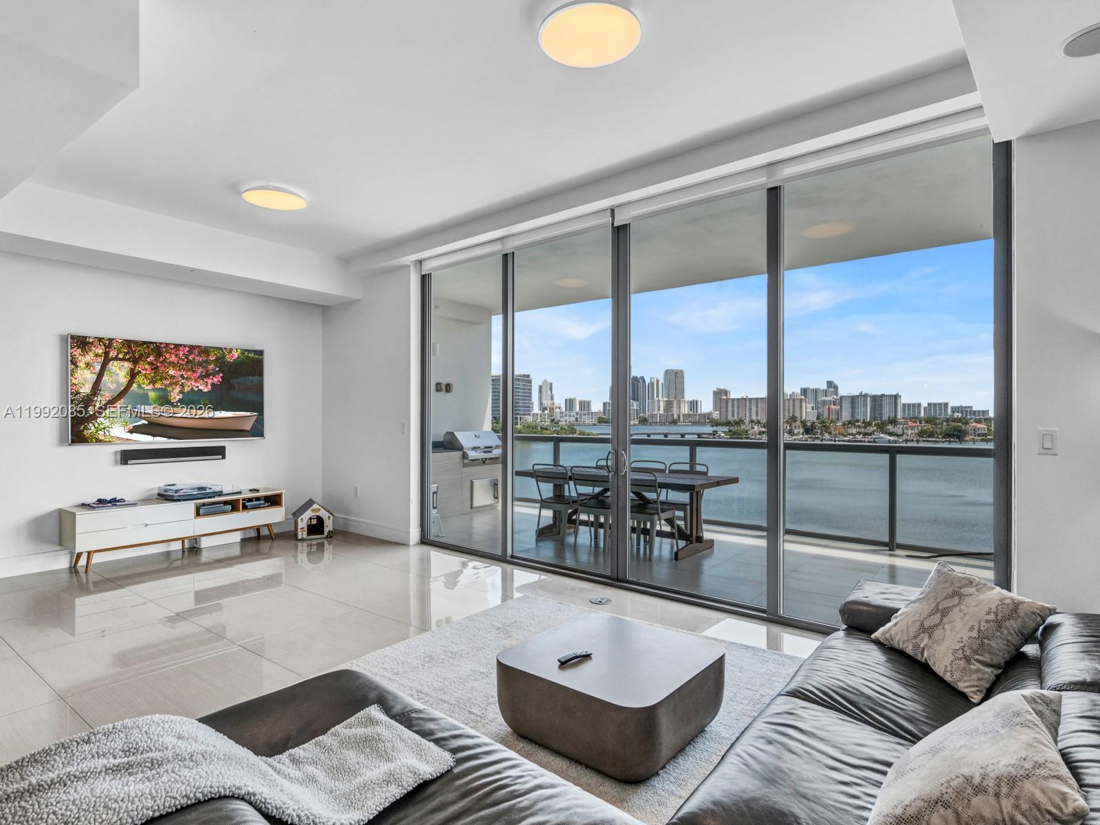 3300 NE 188th St #511 Aventura, FL 33180