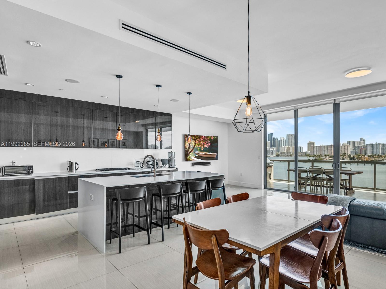 3300 NE 188th St #511 Aventura, FL 33180