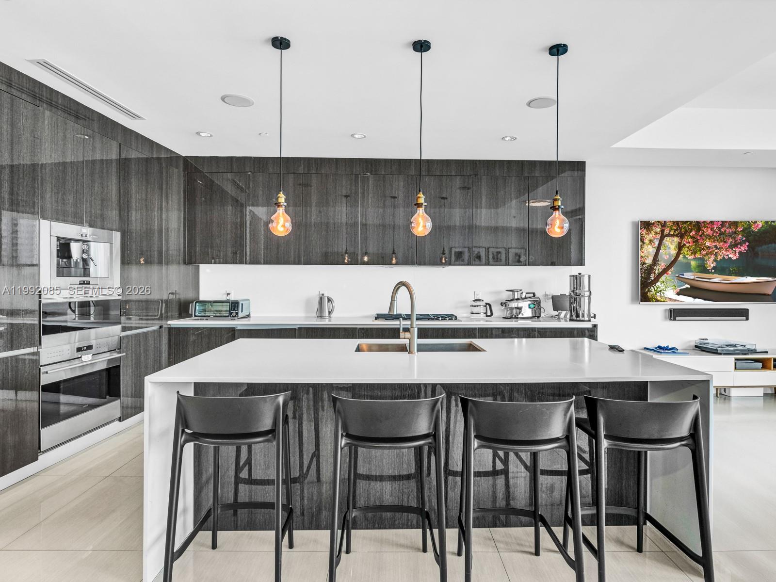 3300 NE 188th St #511 Aventura, FL 33180