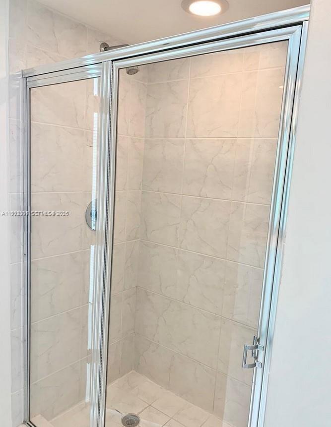 950 Brickell Bay Dr #3807 Miami, FL 33131