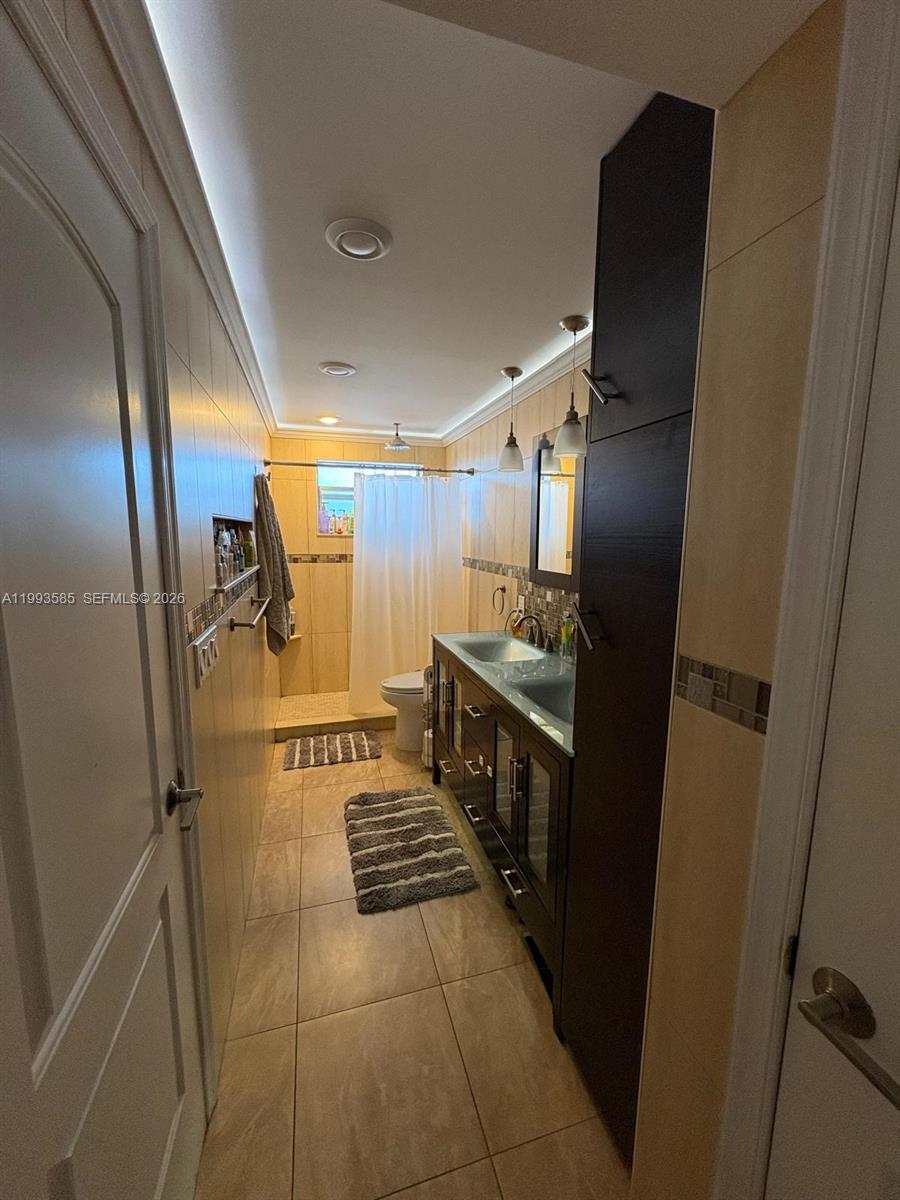 910 Michigan Ave #505 Miami Beach, FL 33139