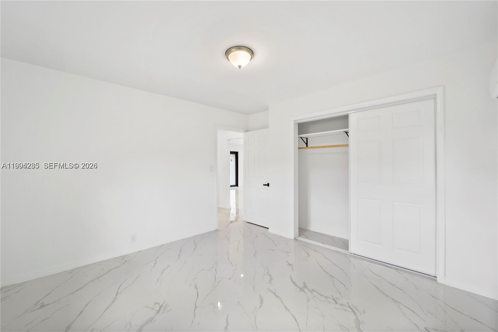 5635 Pierce St Hollywood, FL 33021