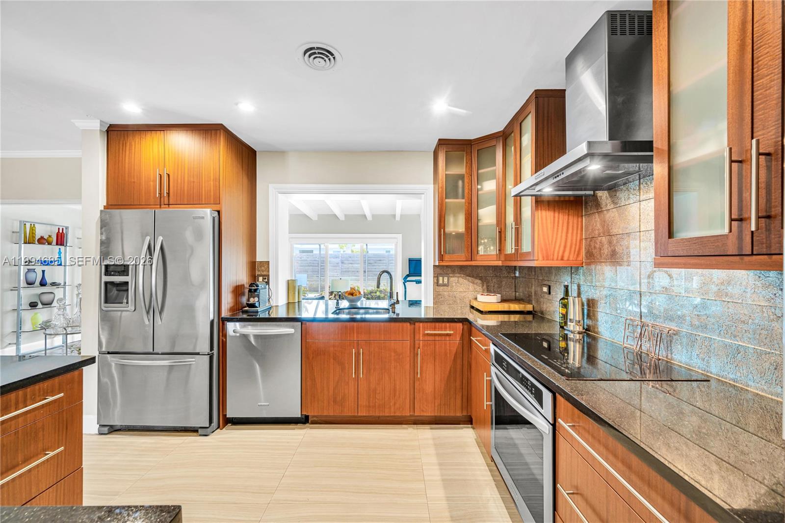 8541 SW 87th Ct Miami, FL 33173