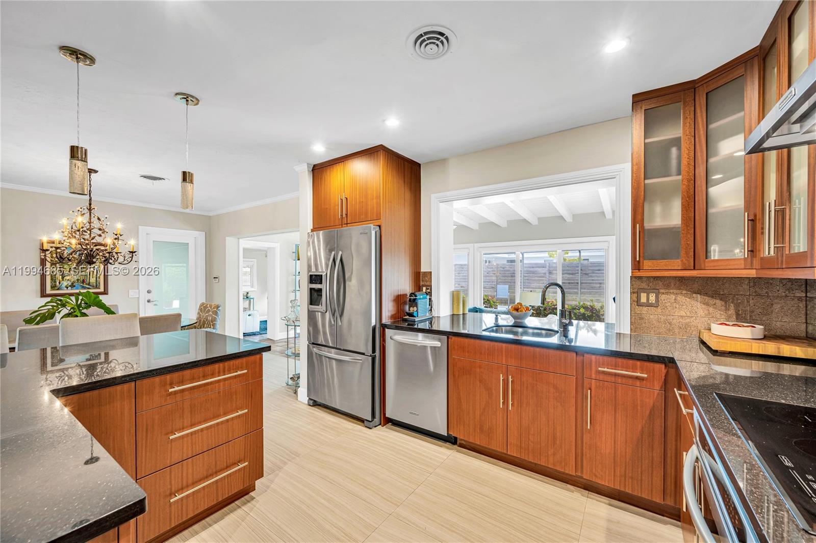 8541 SW 87th Ct Miami, FL 33173