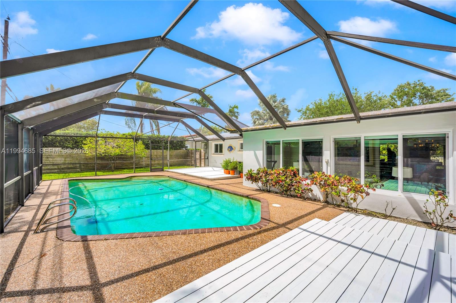 8541 SW 87th Ct Miami, FL 33173