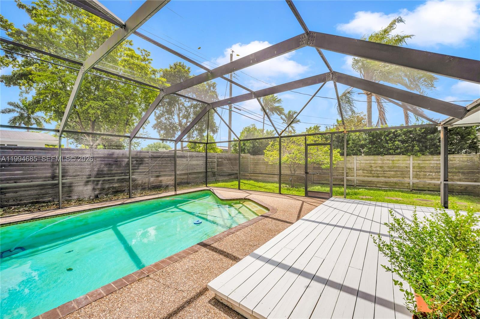 8541 SW 87th Ct Miami, FL 33173