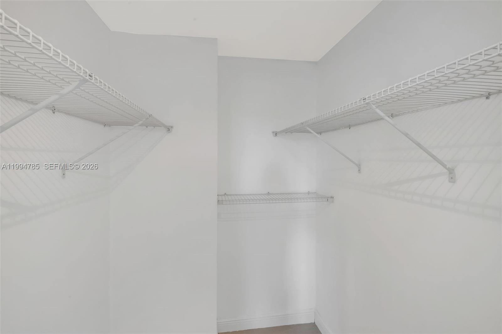 image Brickell Bay Club25