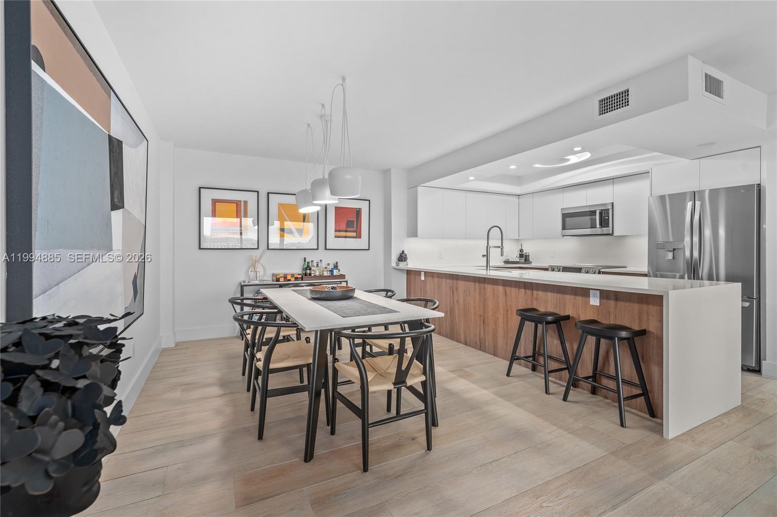 177 Ocean Ln Dr #812