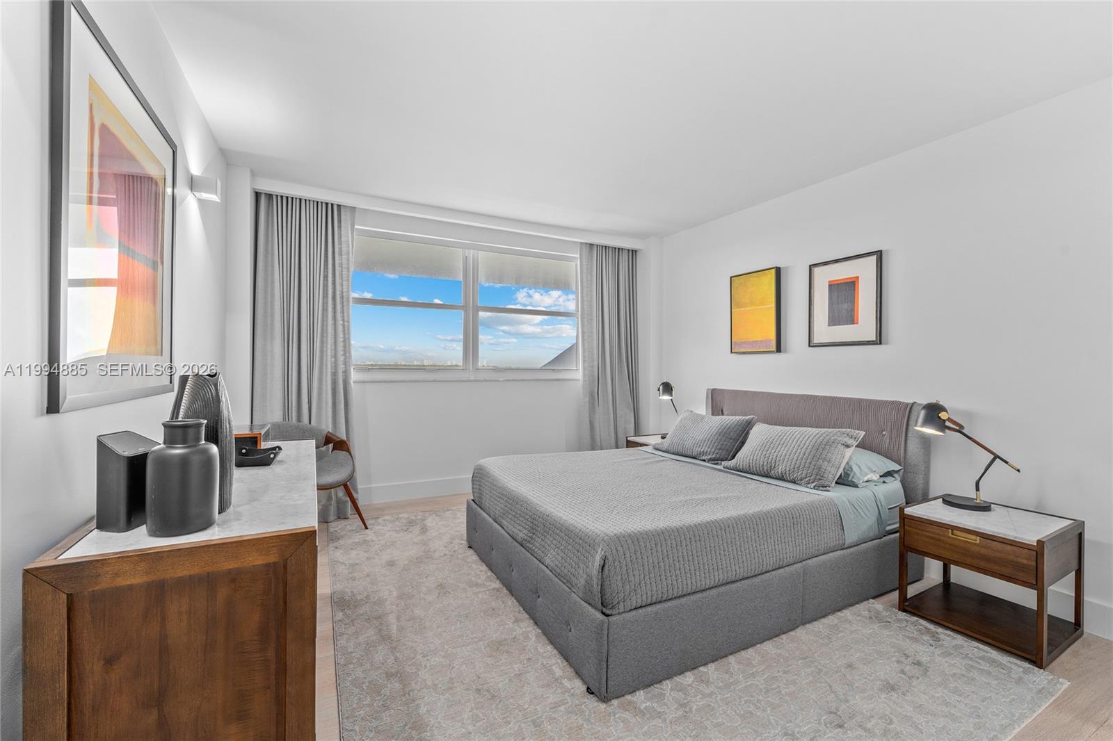 177 Ocean Ln Dr #812 Key Biscayne, FL 33149