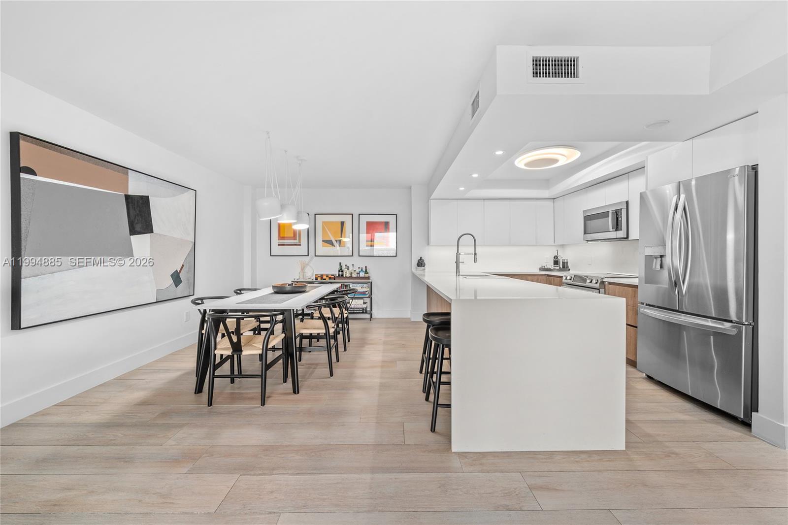 177 Ocean Ln Dr #812 Key Biscayne, FL 33149