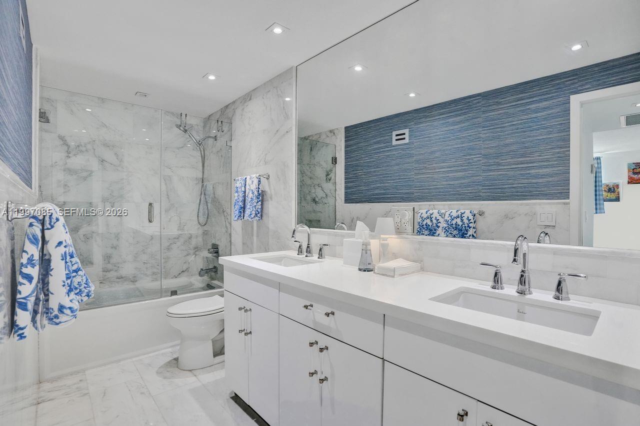 90 Edgewater Dr #625 Coral Gables, FL 33133