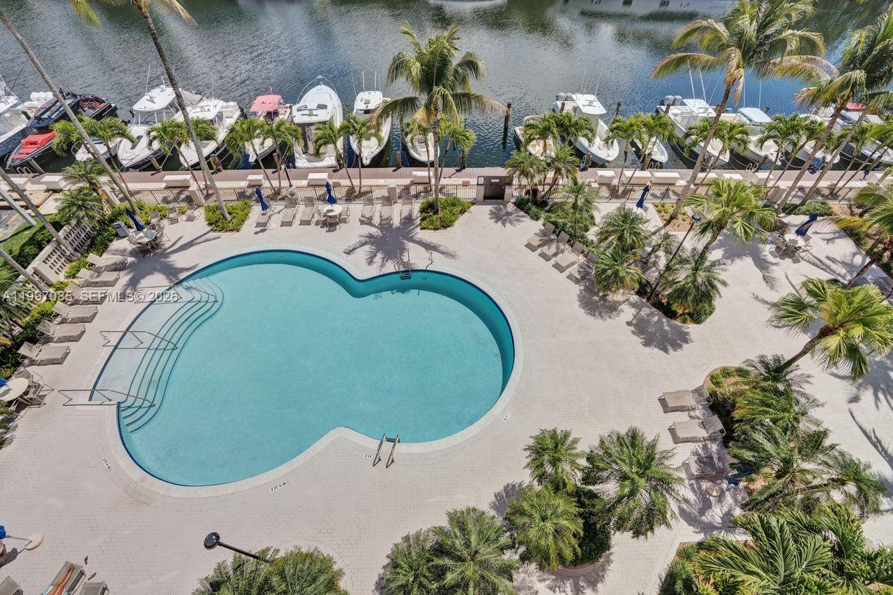 90 Edgewater Dr #625 Coral Gables, FL 33133