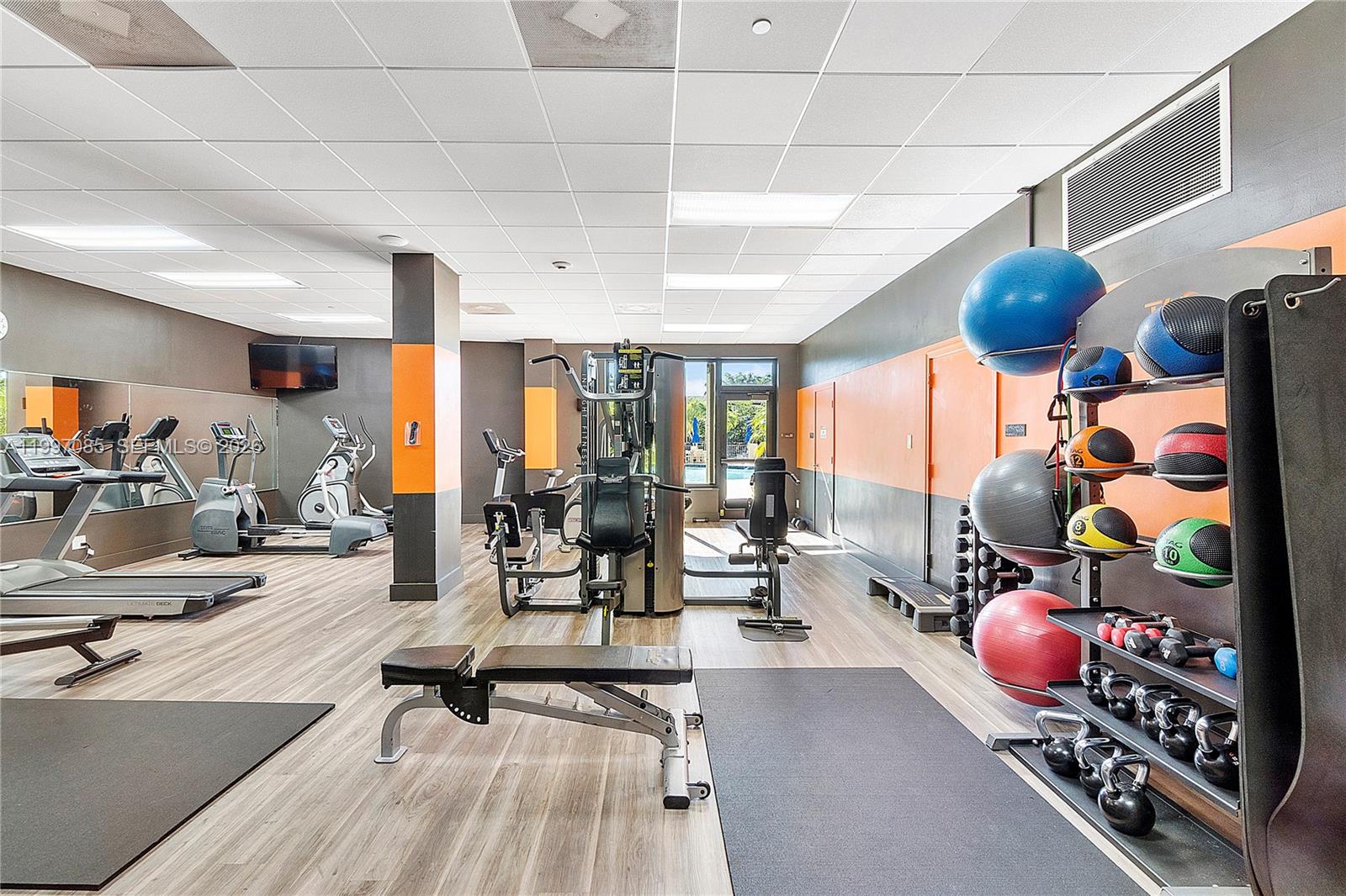 90 Edgewater Dr #625 Coral Gables, FL 33133