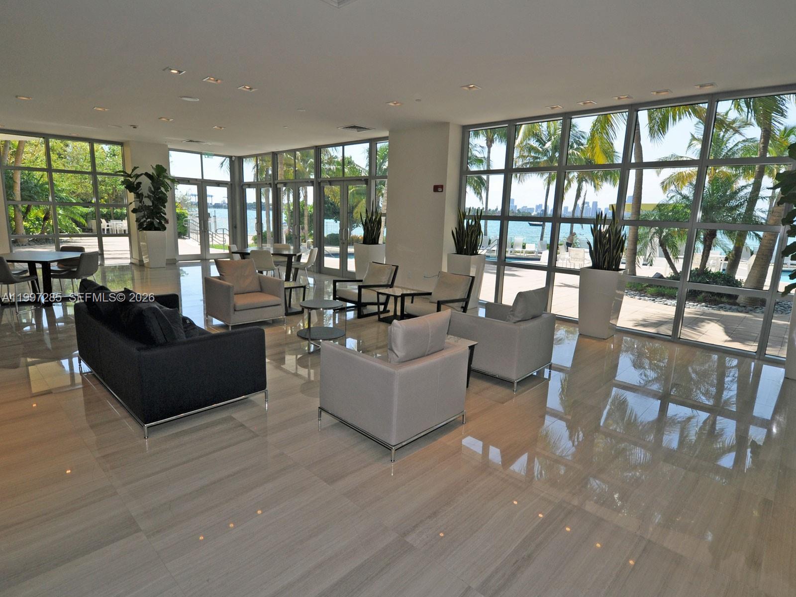 image The Waverly at South Beach19