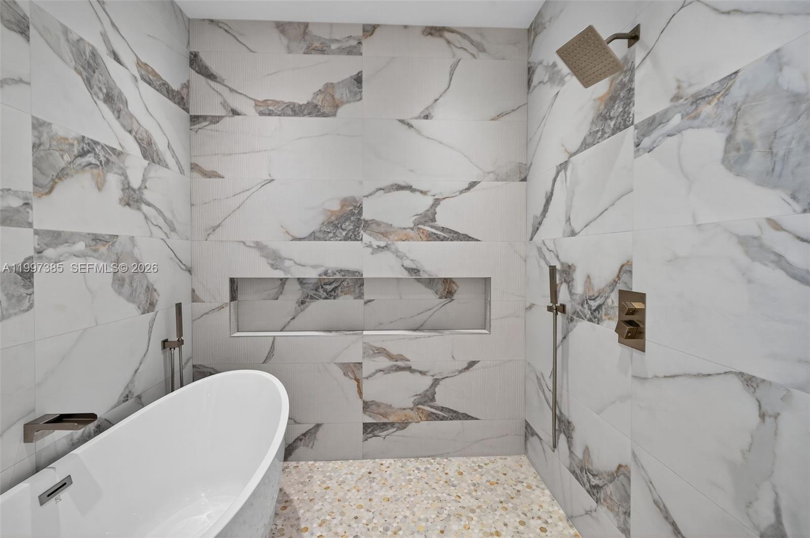 2757 NE 34th St Fort Lauderdale, FL 33306