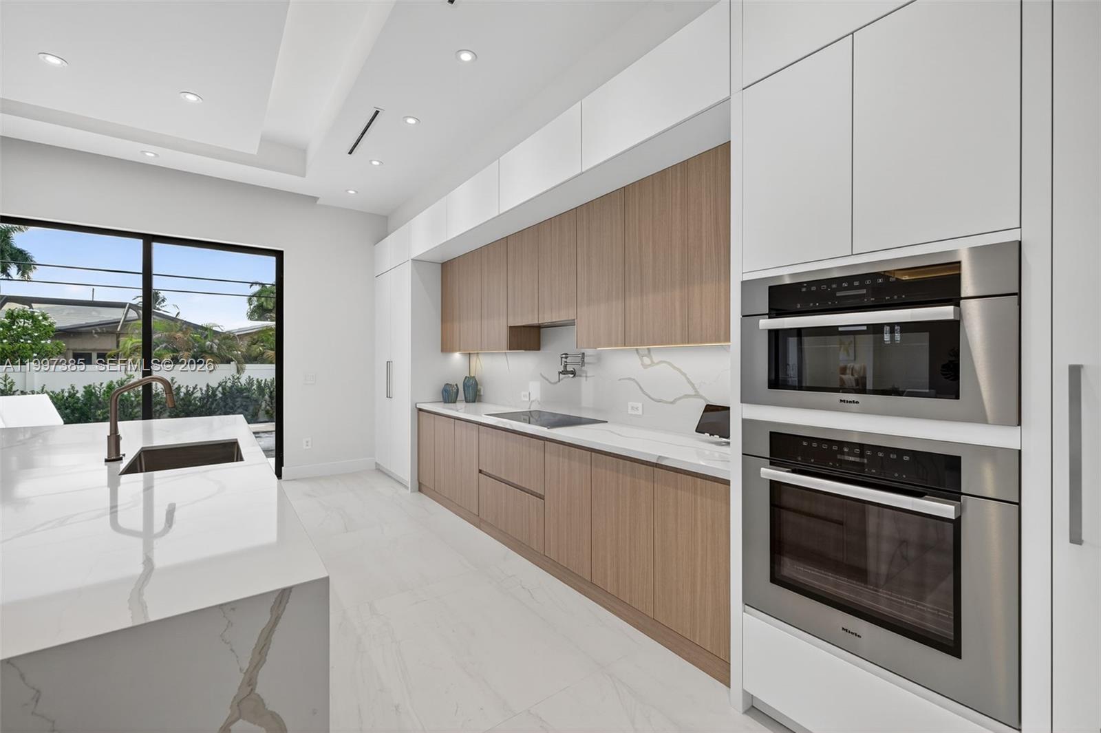 2757 NE 34th St Fort Lauderdale, FL 33306