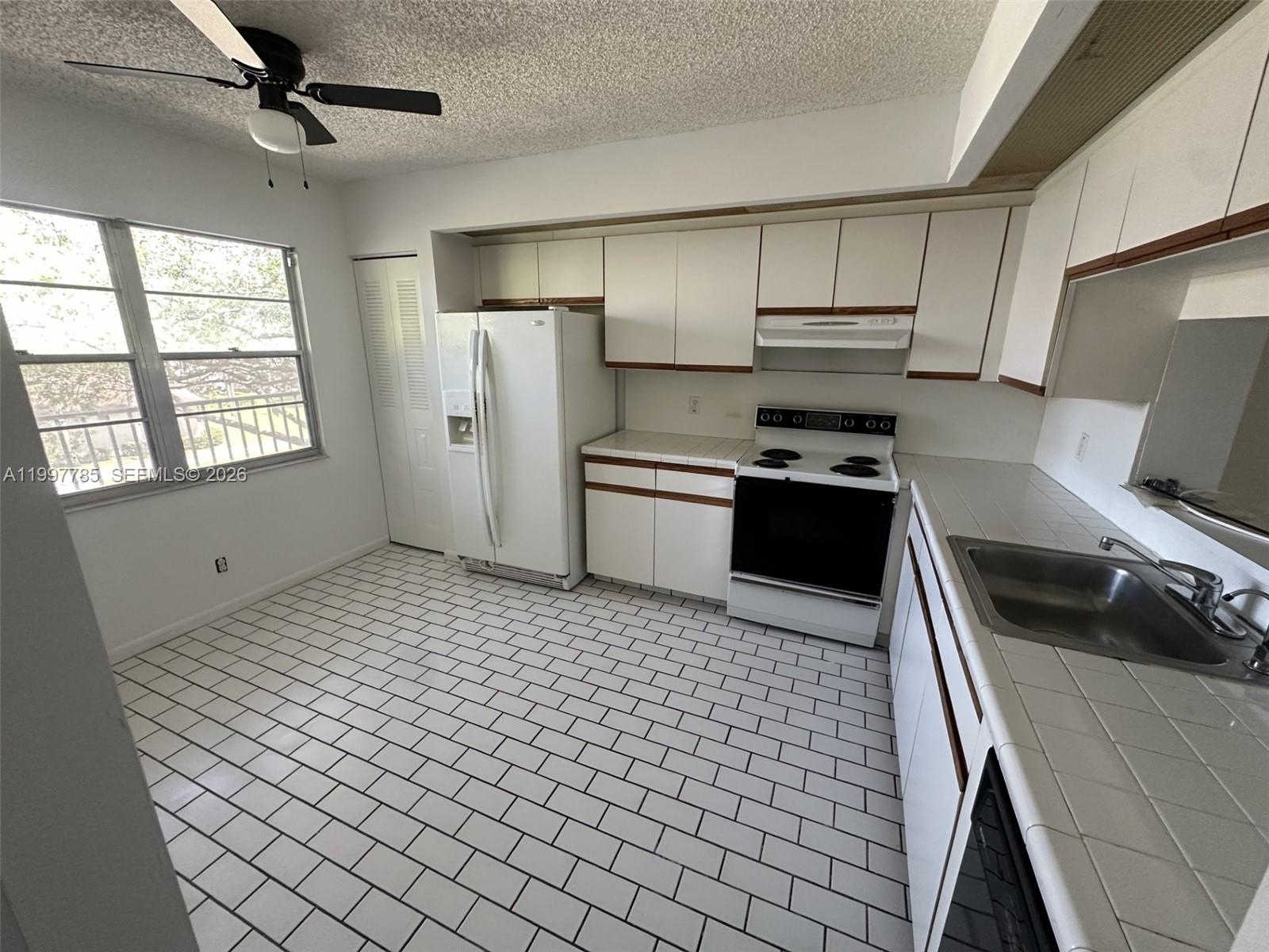 800 SW 125th Way #311O Pembroke Pines, FL 33027