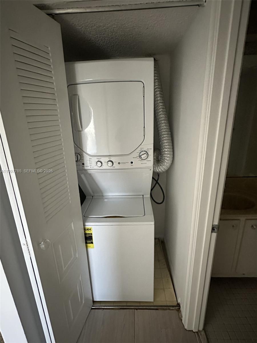 800 SW 125th Way #311O Pembroke Pines, FL 33027