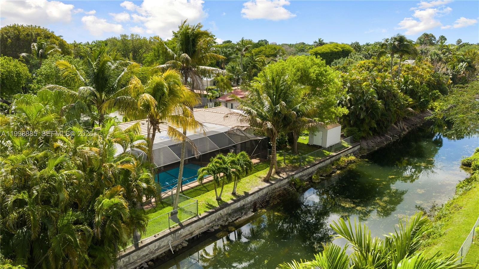 11490 SW 72nd Ct Pinecrest, FL 33156