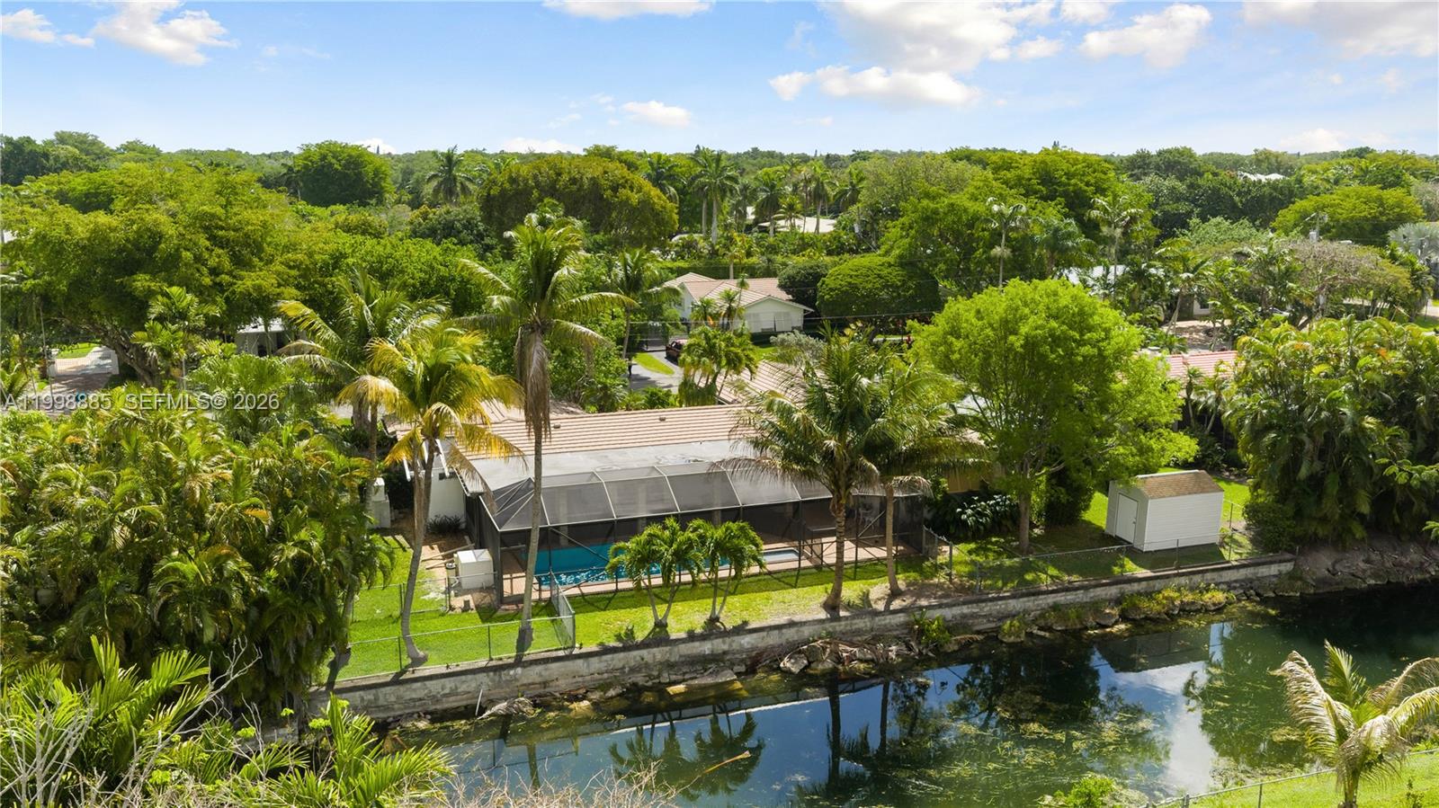 11490 SW 72nd Ct Pinecrest, FL 33156