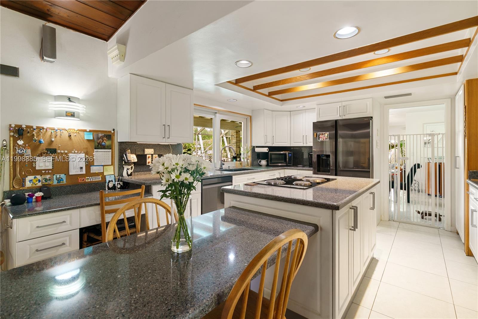 11490 SW 72nd Ct Pinecrest, FL 33156