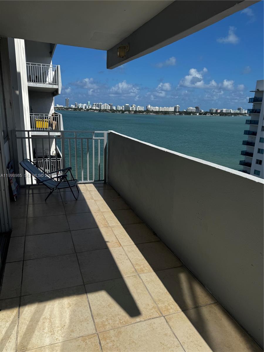 7545 E Treasure Dr #9K North Bay Village, FL 33141