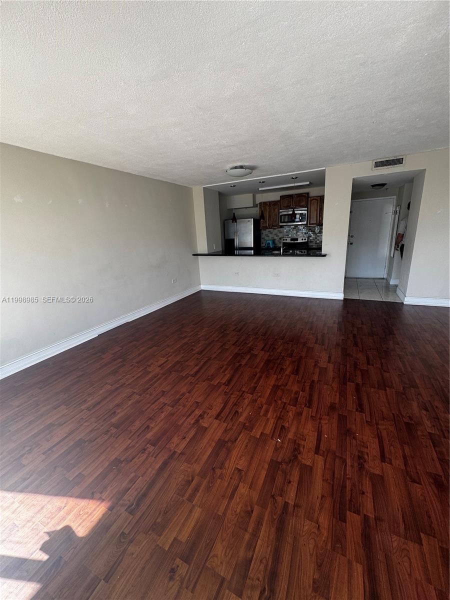 7545 E Treasure Dr #9K North Bay Village, FL 33141