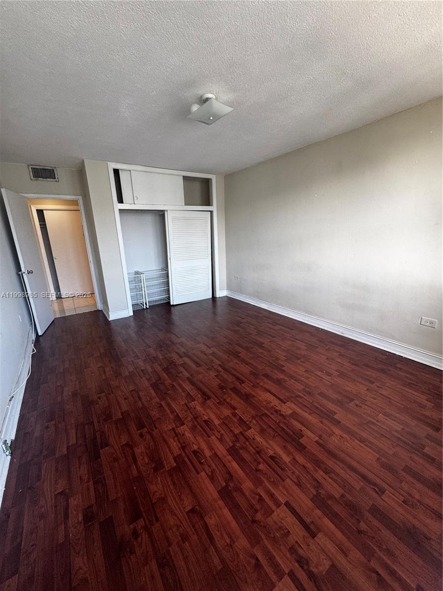 7545 E Treasure Dr #9K North Bay Village, FL 33141