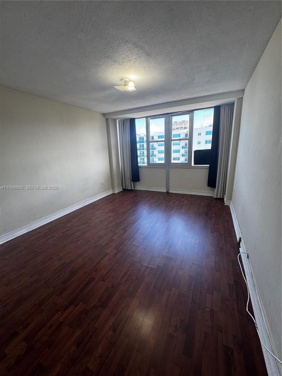 7545 E Treasure Dr #9K North Bay Village, FL 33141