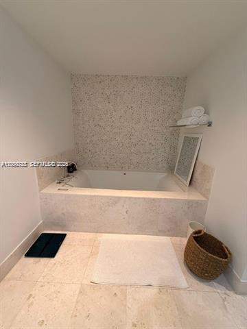 17121 Collins Ave #1207 Sunny Isles Beach, FL 33160