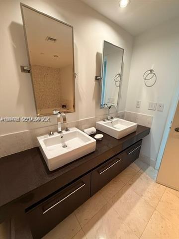 17121 Collins Ave #1207 Sunny Isles Beach, FL 33160