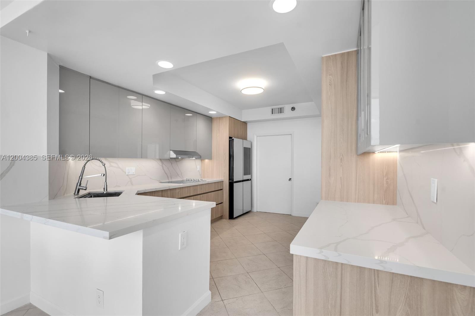 21150 E Point Pl #904 Aventura, FL 33180