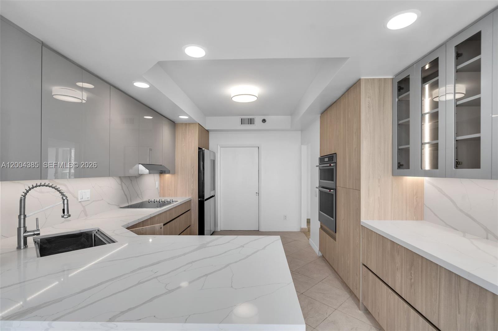 21150 E Point Pl #904 Aventura, FL 33180