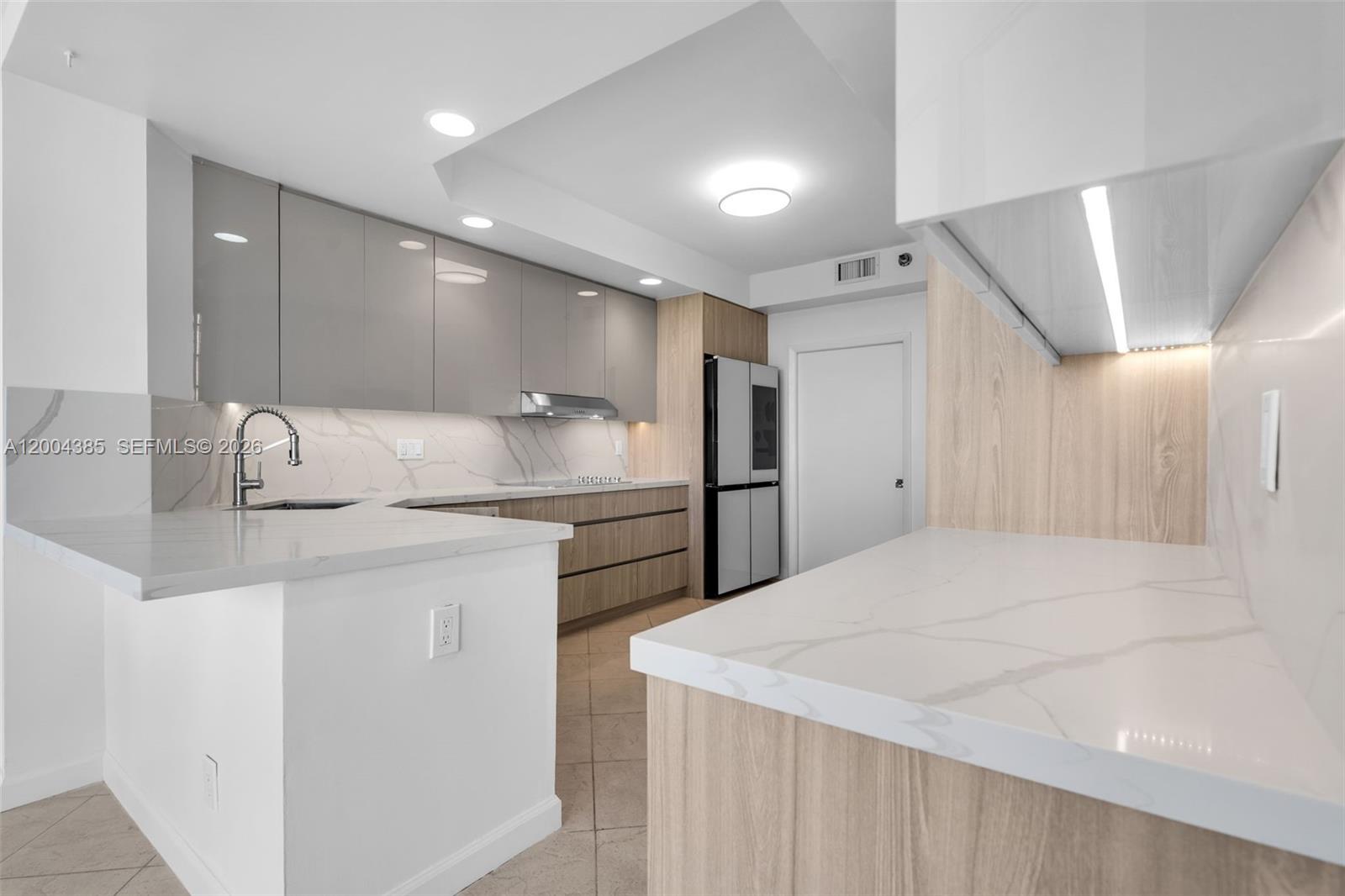 21150 E Point Pl #904 Aventura, FL 33180