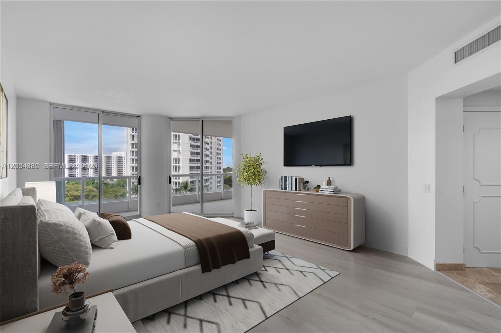 21150 E Point Pl #904 Aventura, FL 33180