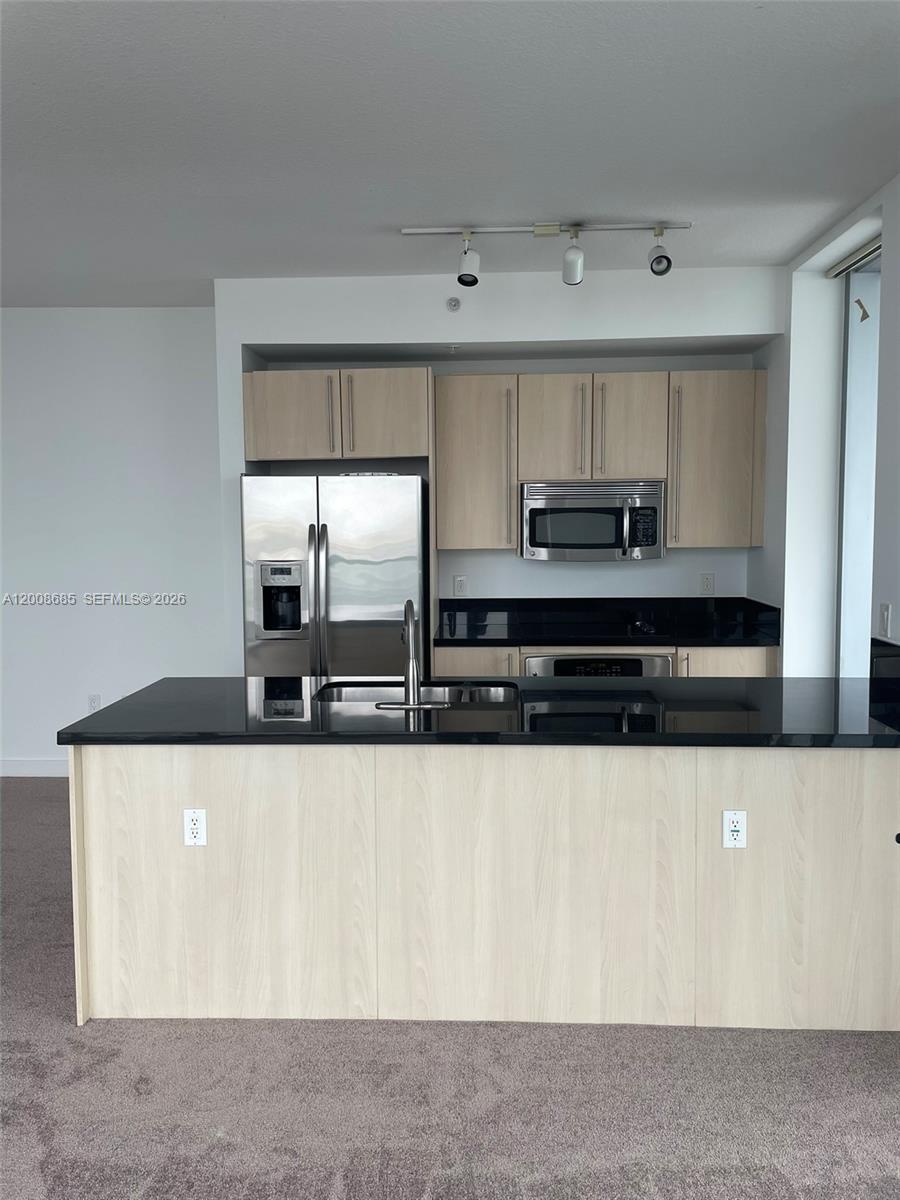 image Axis on Brickell South2