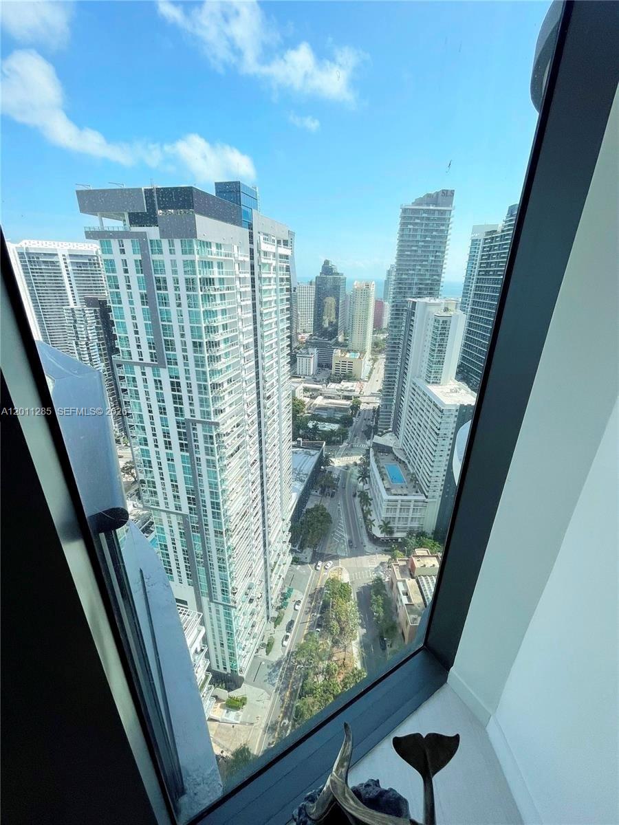 1000 Brickell Plz #4301 Miami, FL 33131